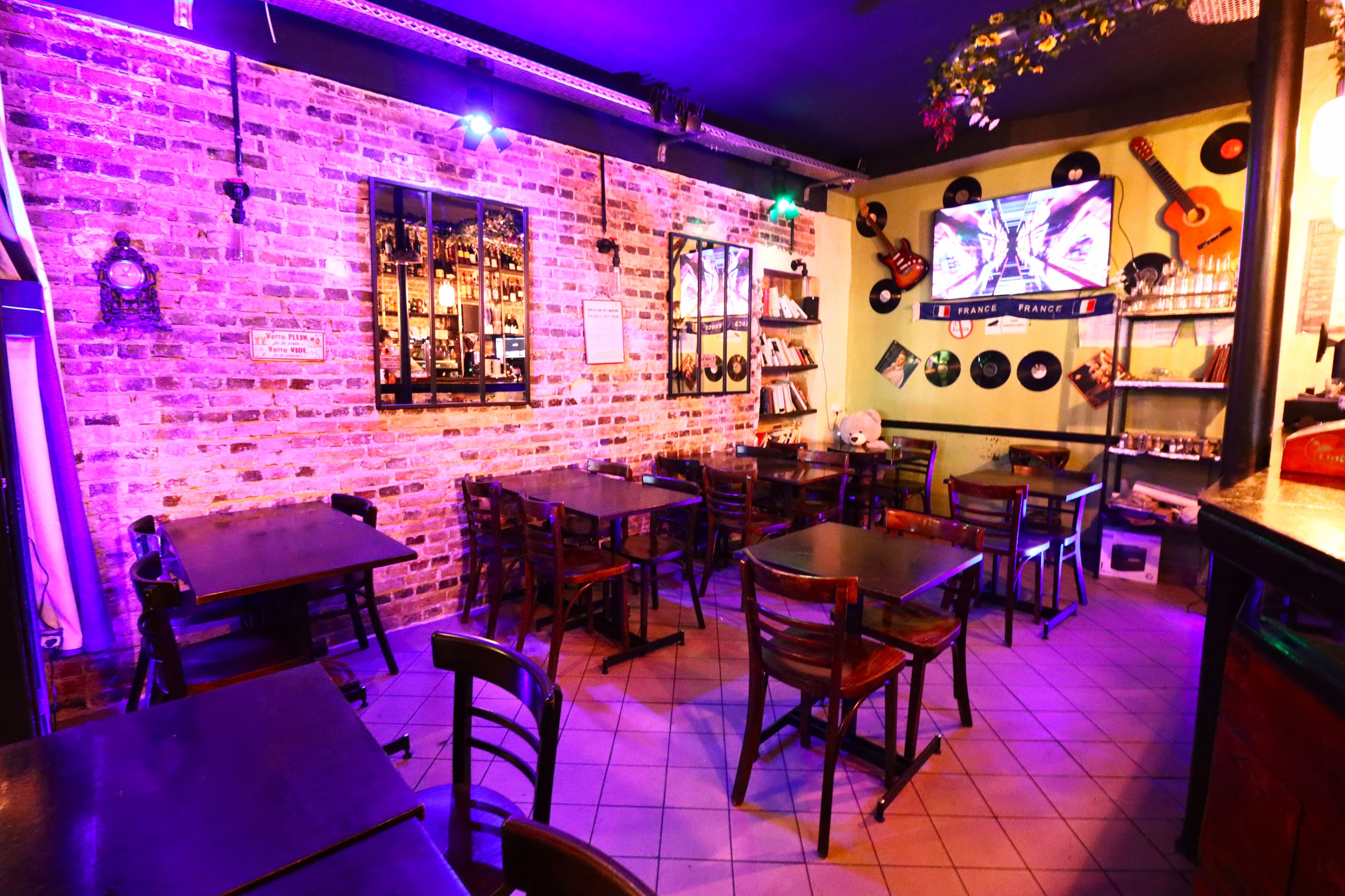 Le Montana Bar