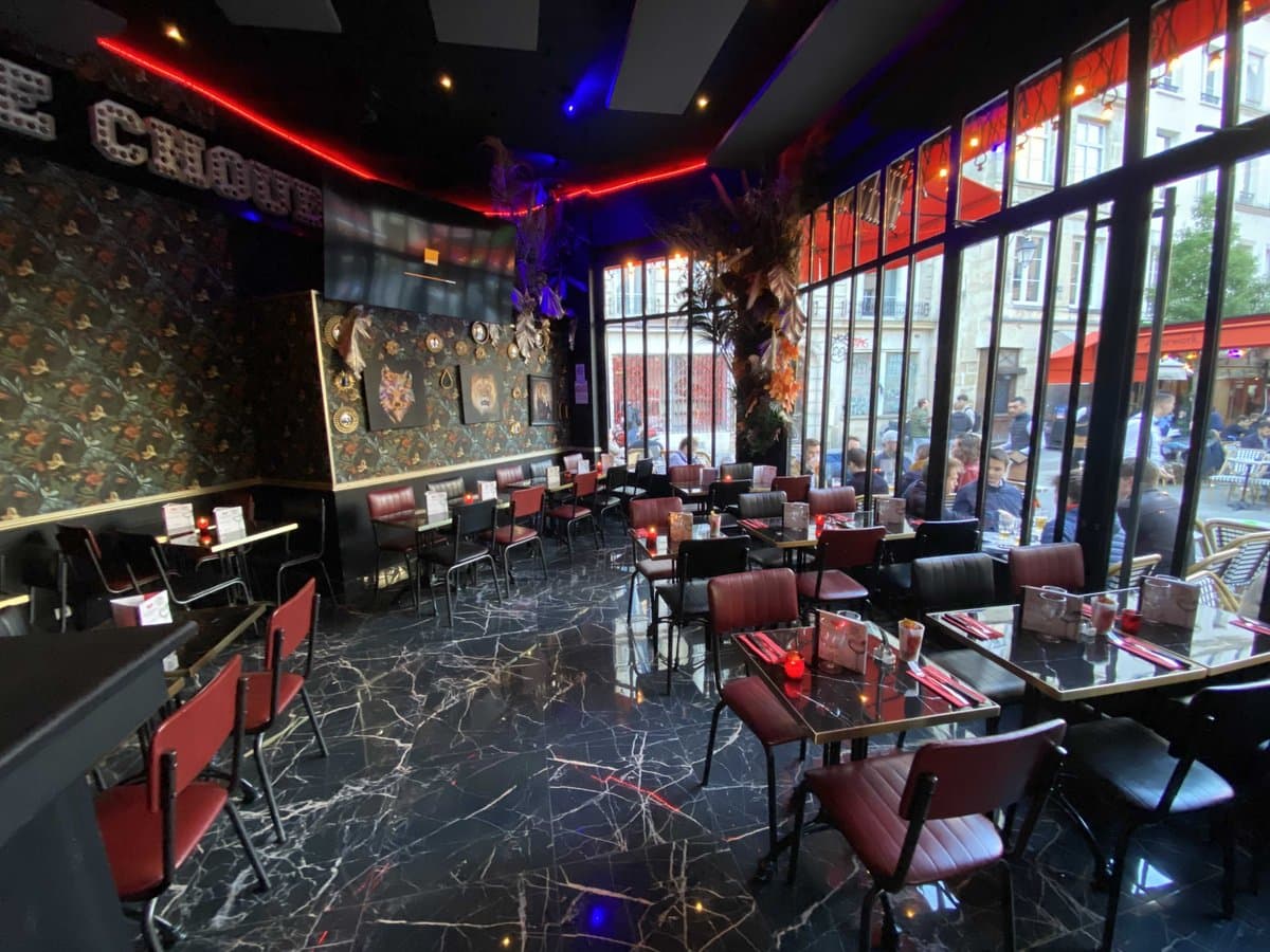 Privatiser le Choubichou (Le bar en entier)