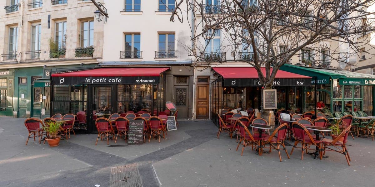 Le Petit Café