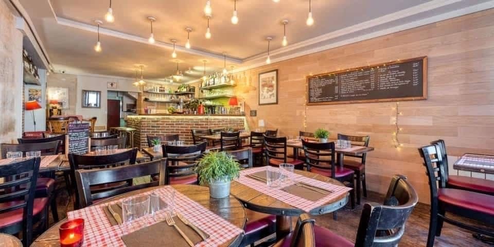 Le Petit Café
