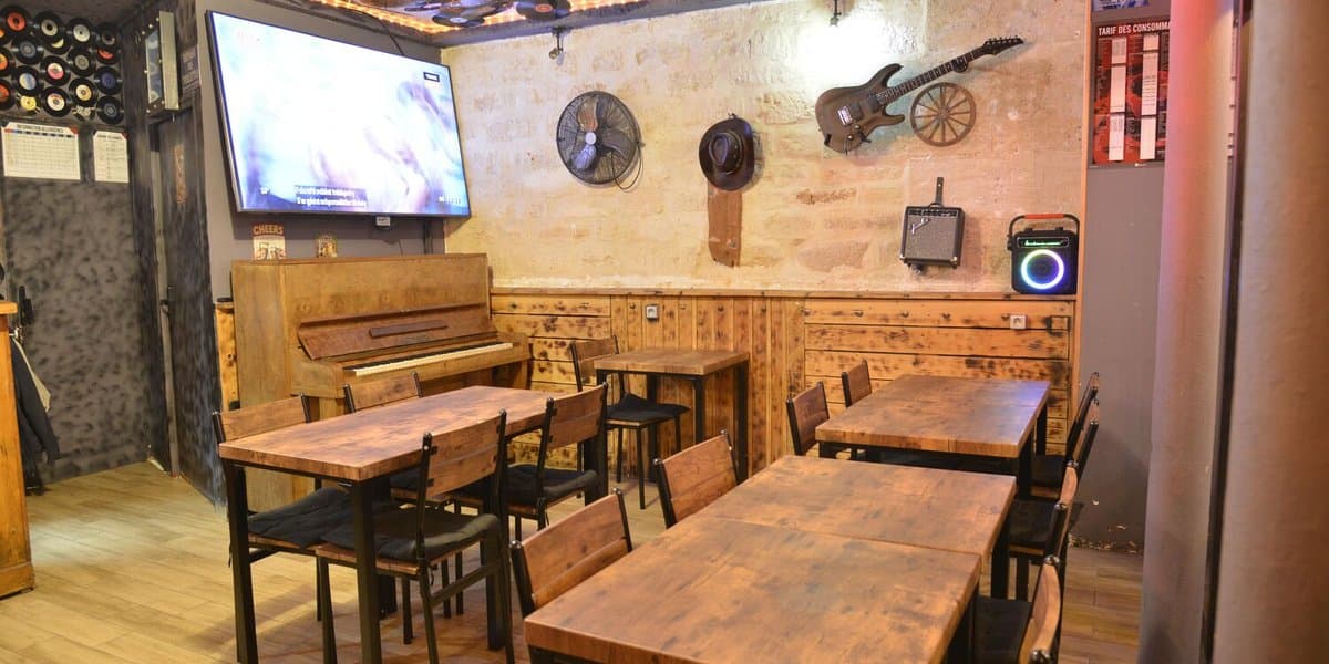 Le Rusty Rock Bar