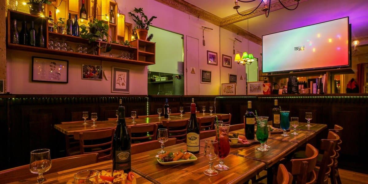 L'R De Rien Bar