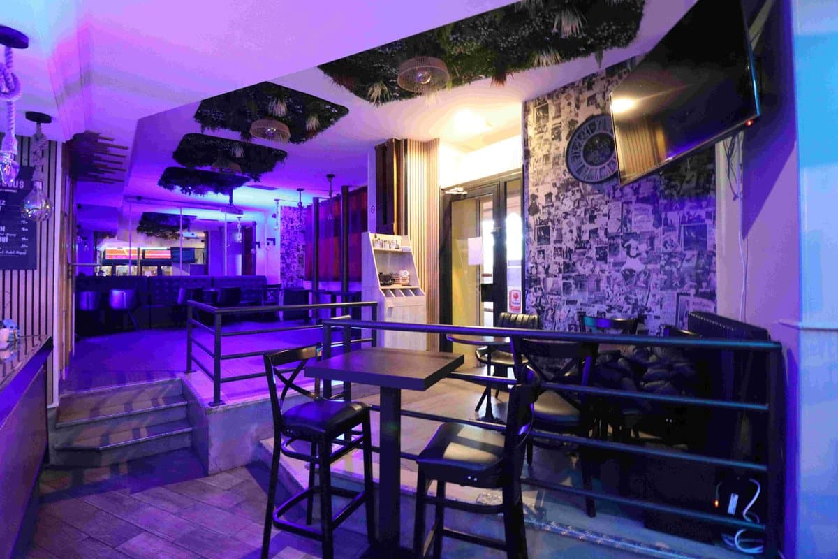 Le Barklay's Bar