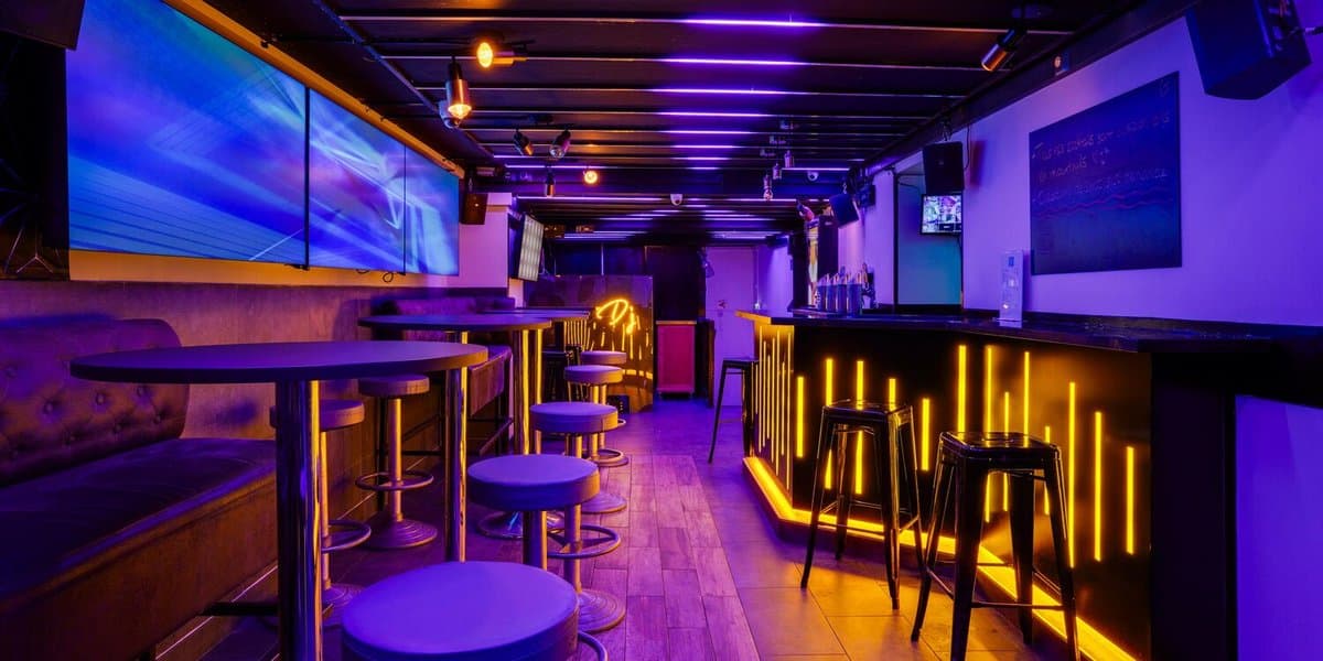 Blue Bay Bar