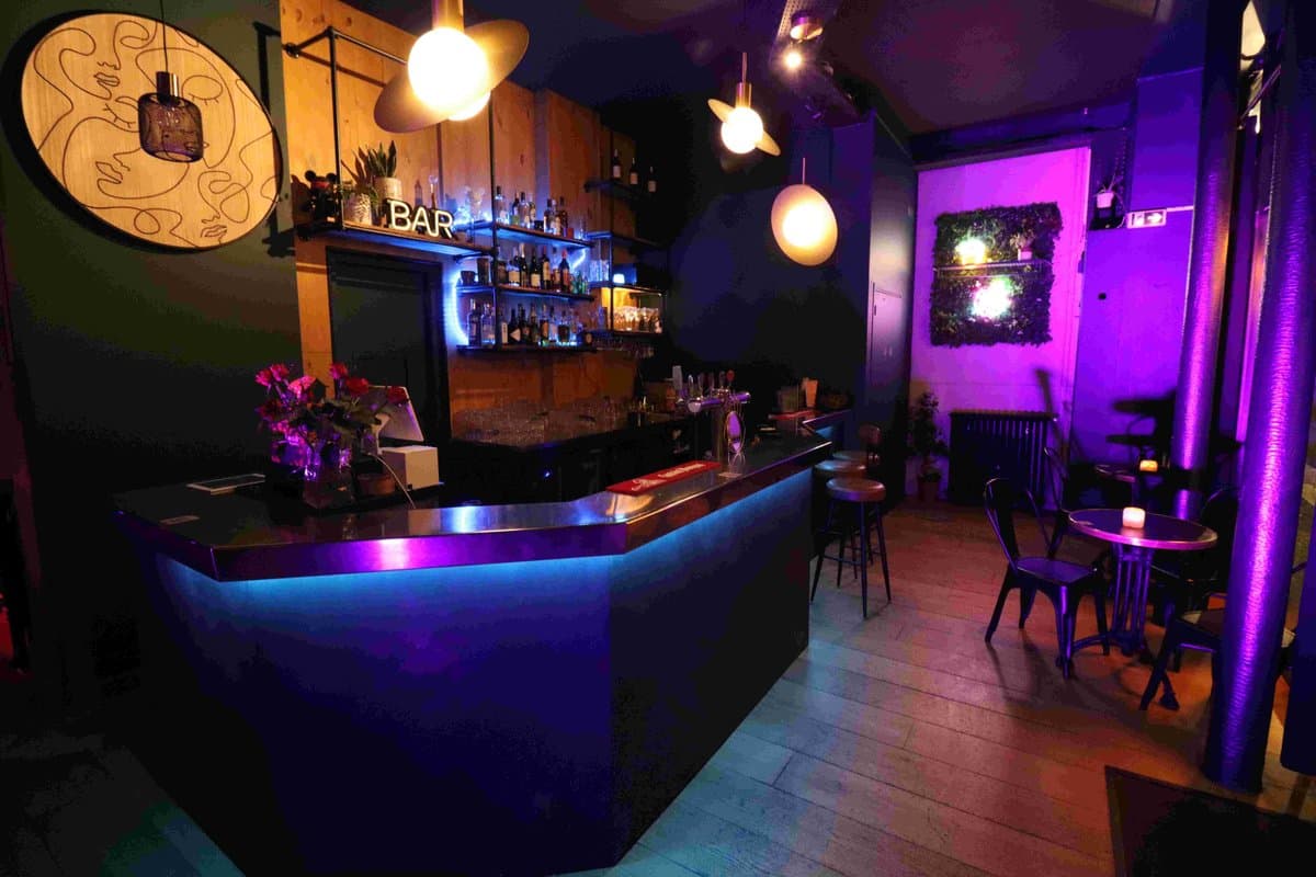 Laroye Bar