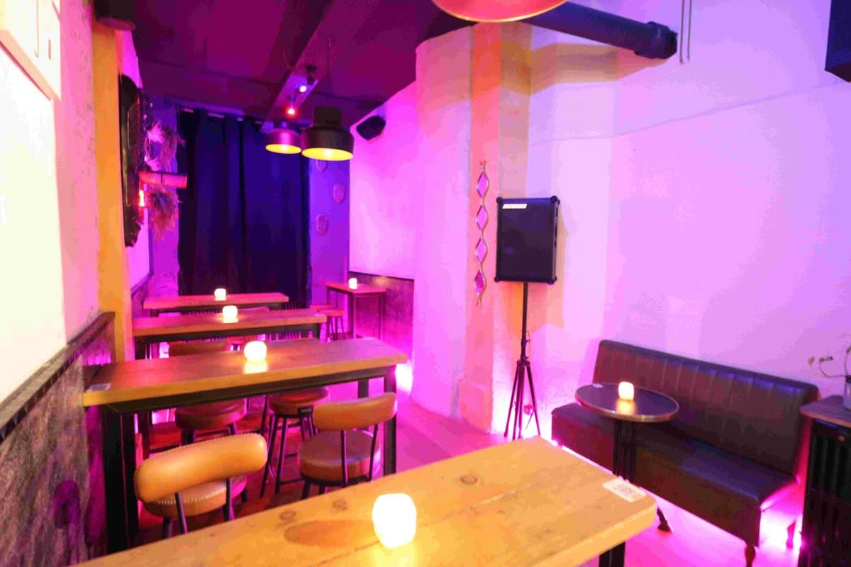Laroye Bar