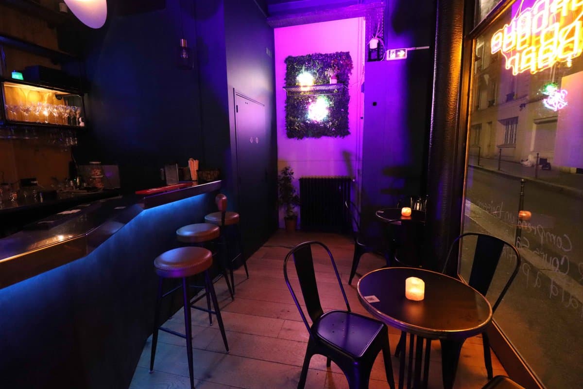 Laroye Bar