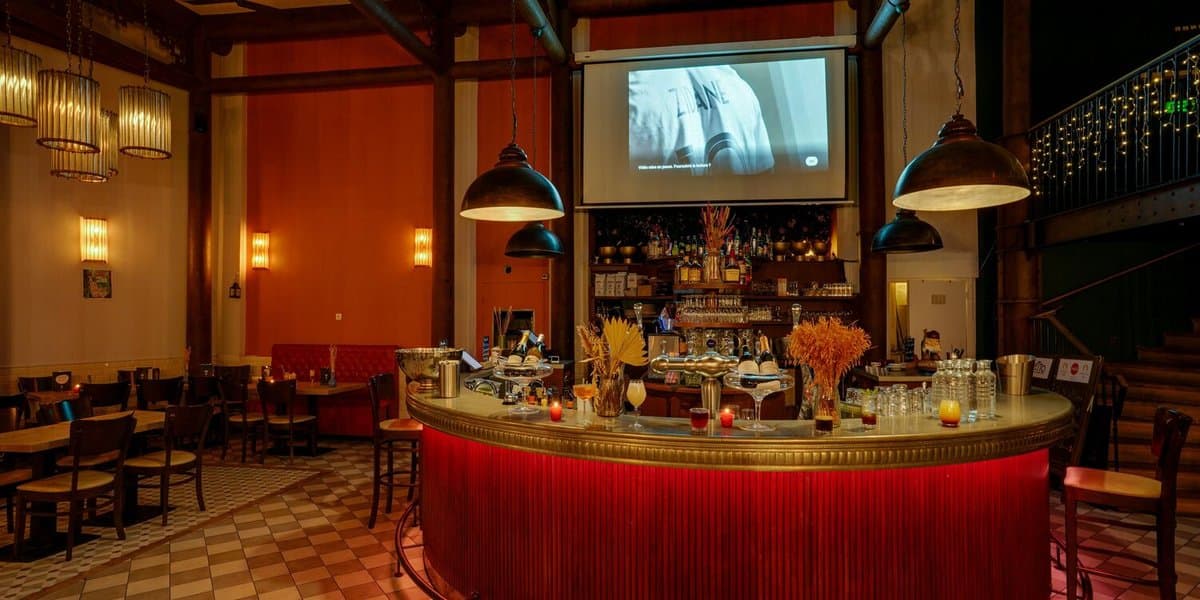 Le 50 Voltaire Bar