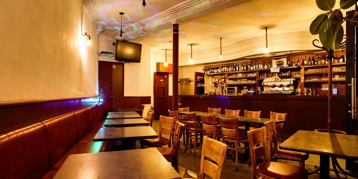 Le Métro Bar