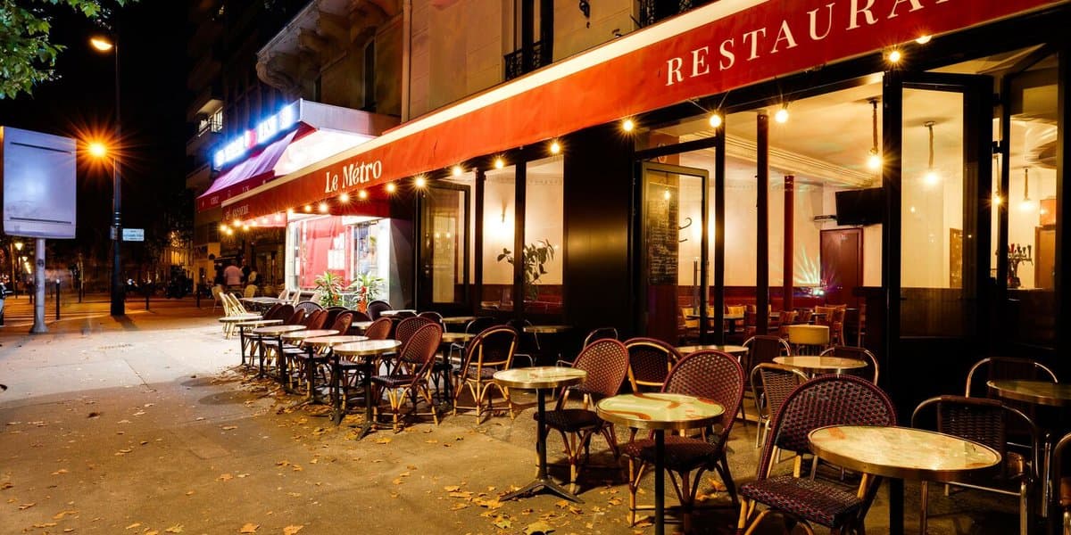 Le Métro Bar