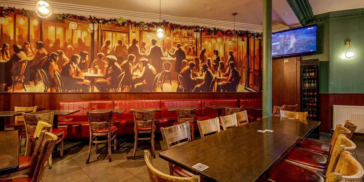 Le Métro Bar