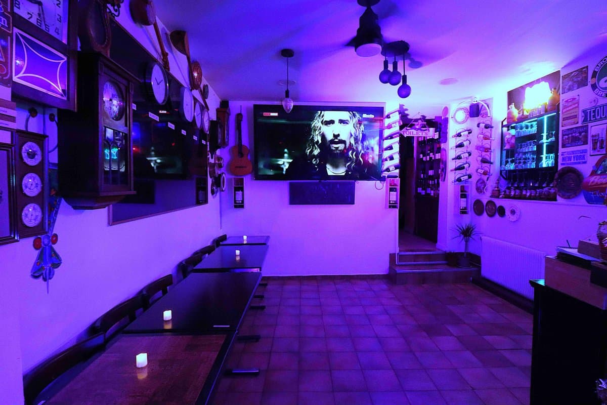 Café De L'Europe : The Feel