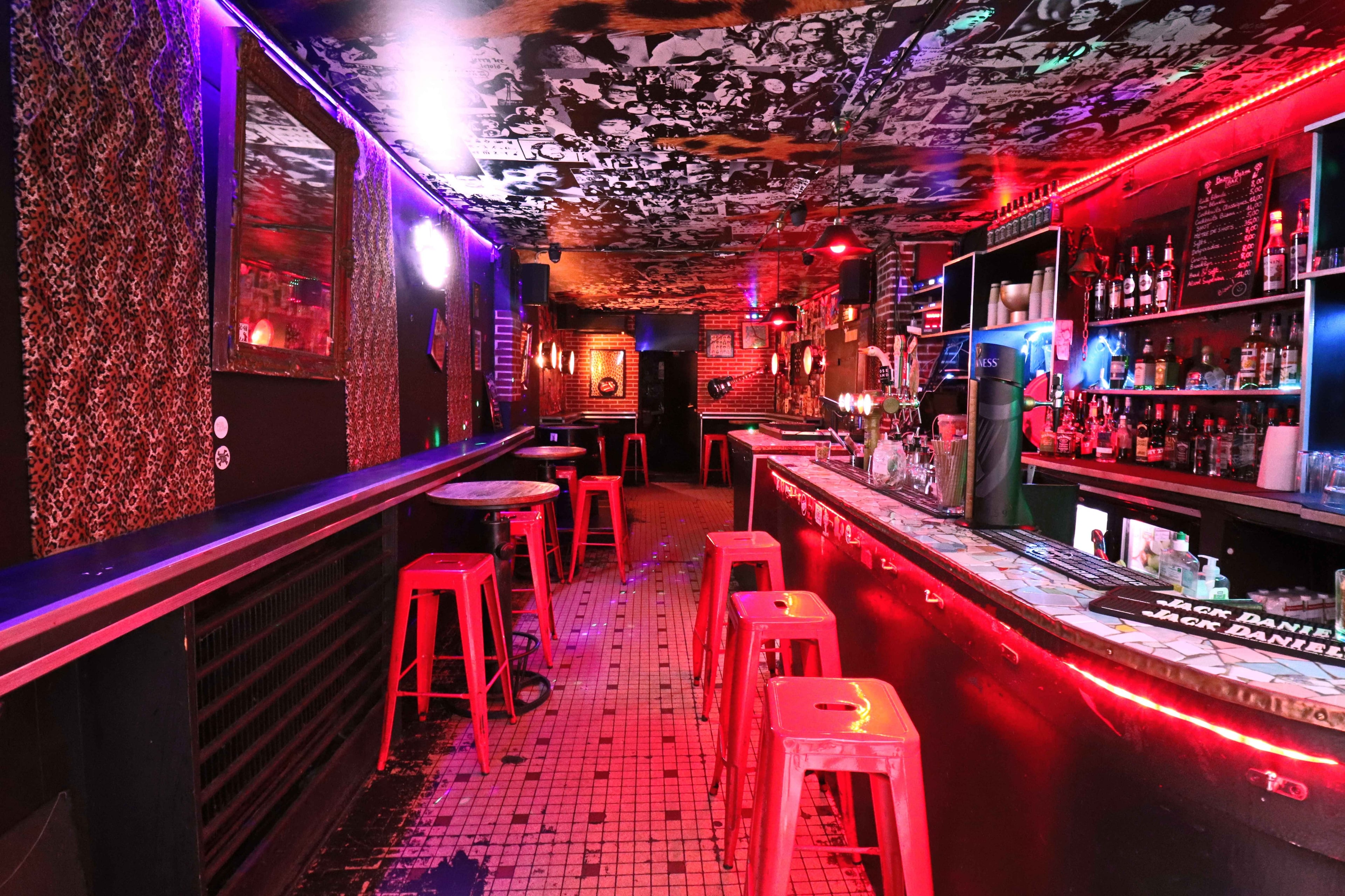 Bisou Bisou Bar