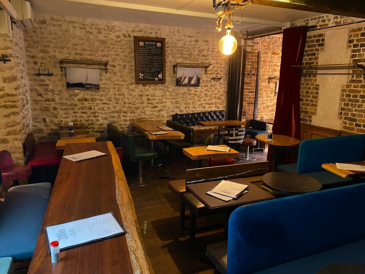 2 Bis Cafe